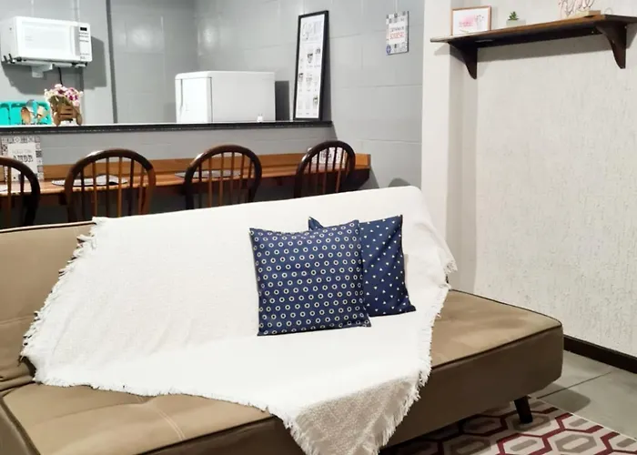 Hospedagem Doce Lar - Casa Manaca